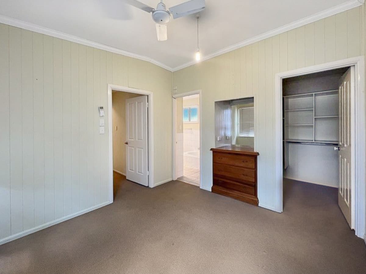 82 Edward Street, DALBY QLD 4405, Dalby - Thumbnail 7