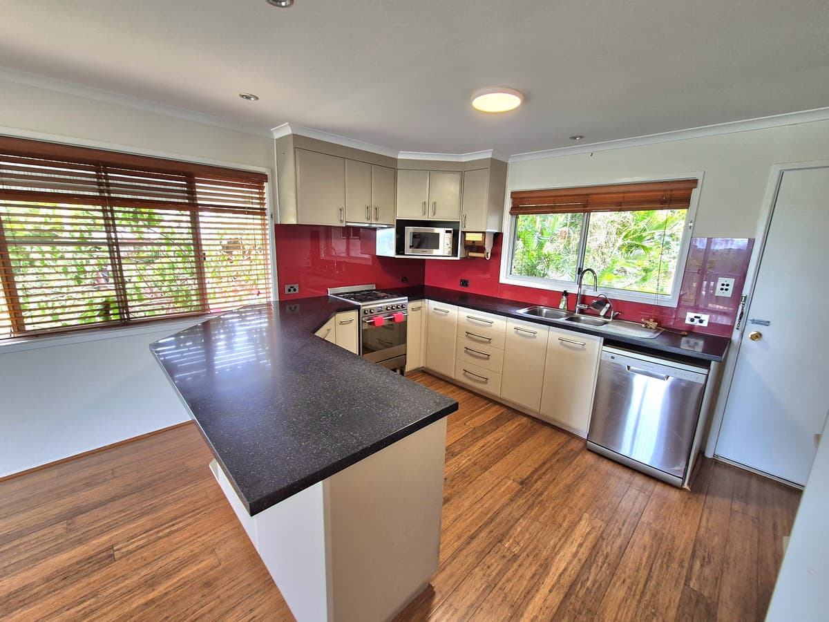 11 Lister Street, Yarraman QLD 4614, Yarraman - Thumbnail 6