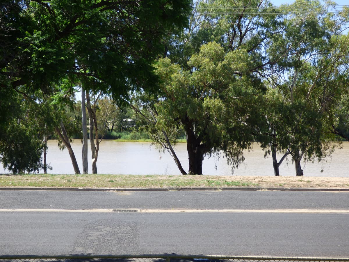 14 Saint Georges Terrace, St George QLD 4487, St George - Thumbnail 2