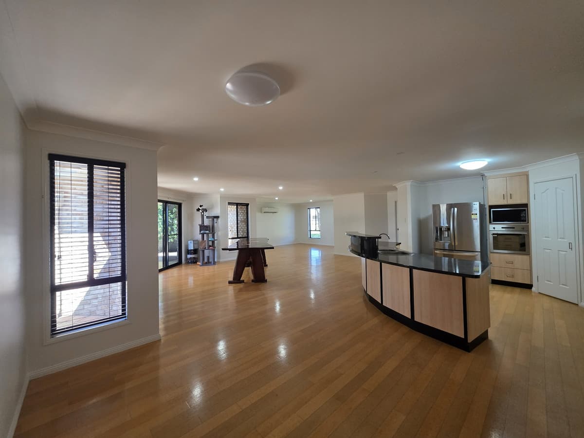 9 Jacaranda Court, Dalby QLD 4405, Dalby - Thumbnail 2