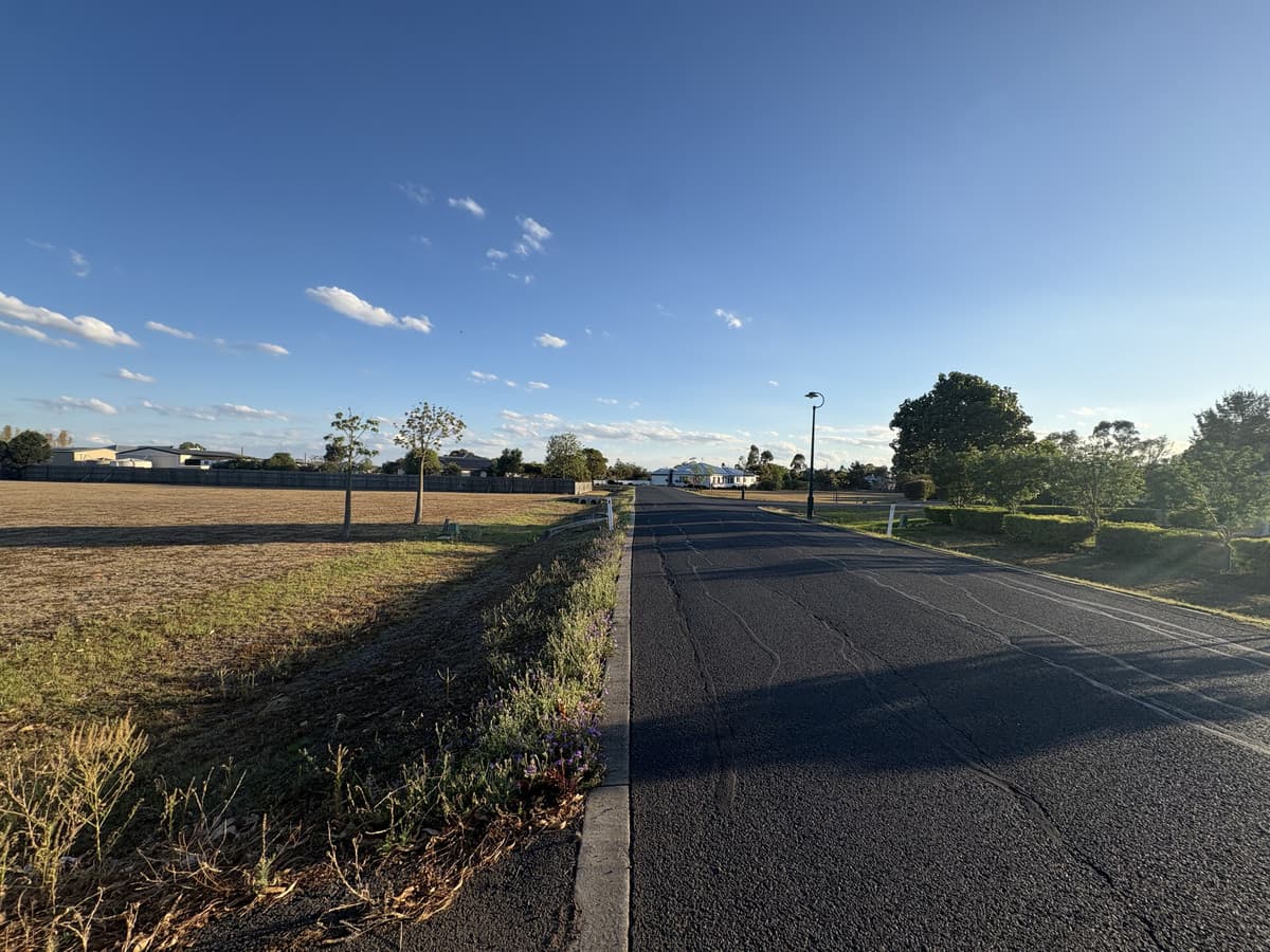 15 Vanessa Drive, Dalby QLD 4405, Dalby - Thumbnail 3