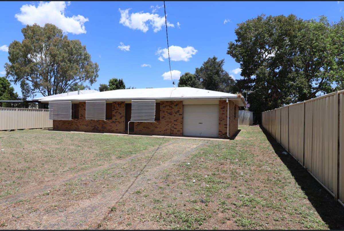 10 Carnation Avenue, ST GEORGE QLD 4487, St George - Image 1