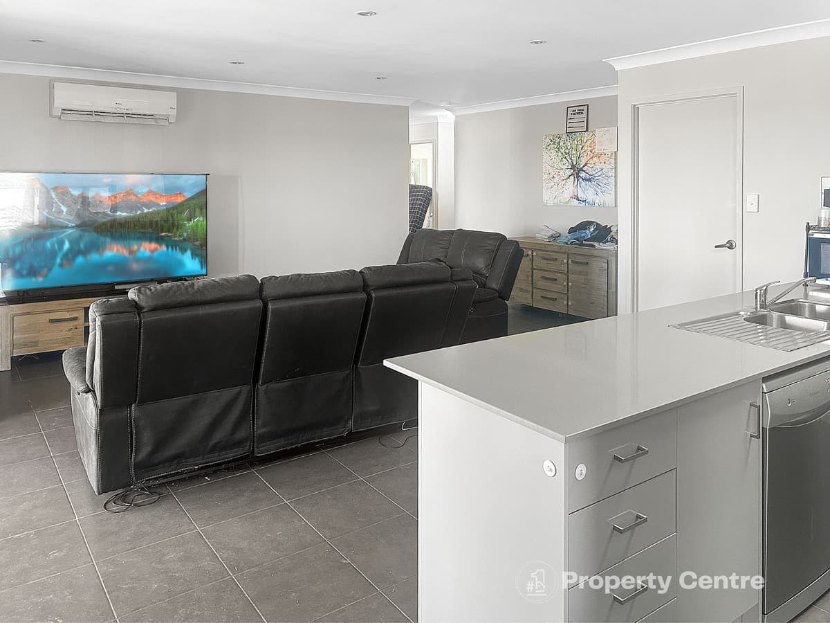 58 Gosden  Drive, Dalby QLD 4405, Dalby - Thumbnail 2