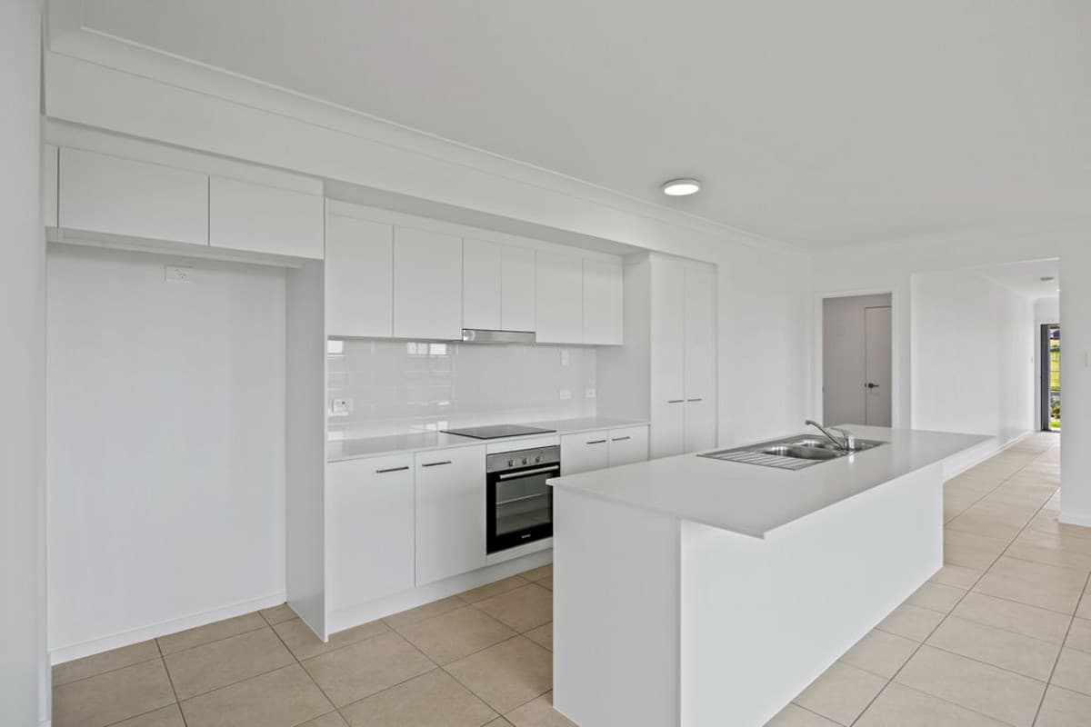 23 Bradley Street, Meringandan West QLD 4352, Meringandan West - Thumbnail 4