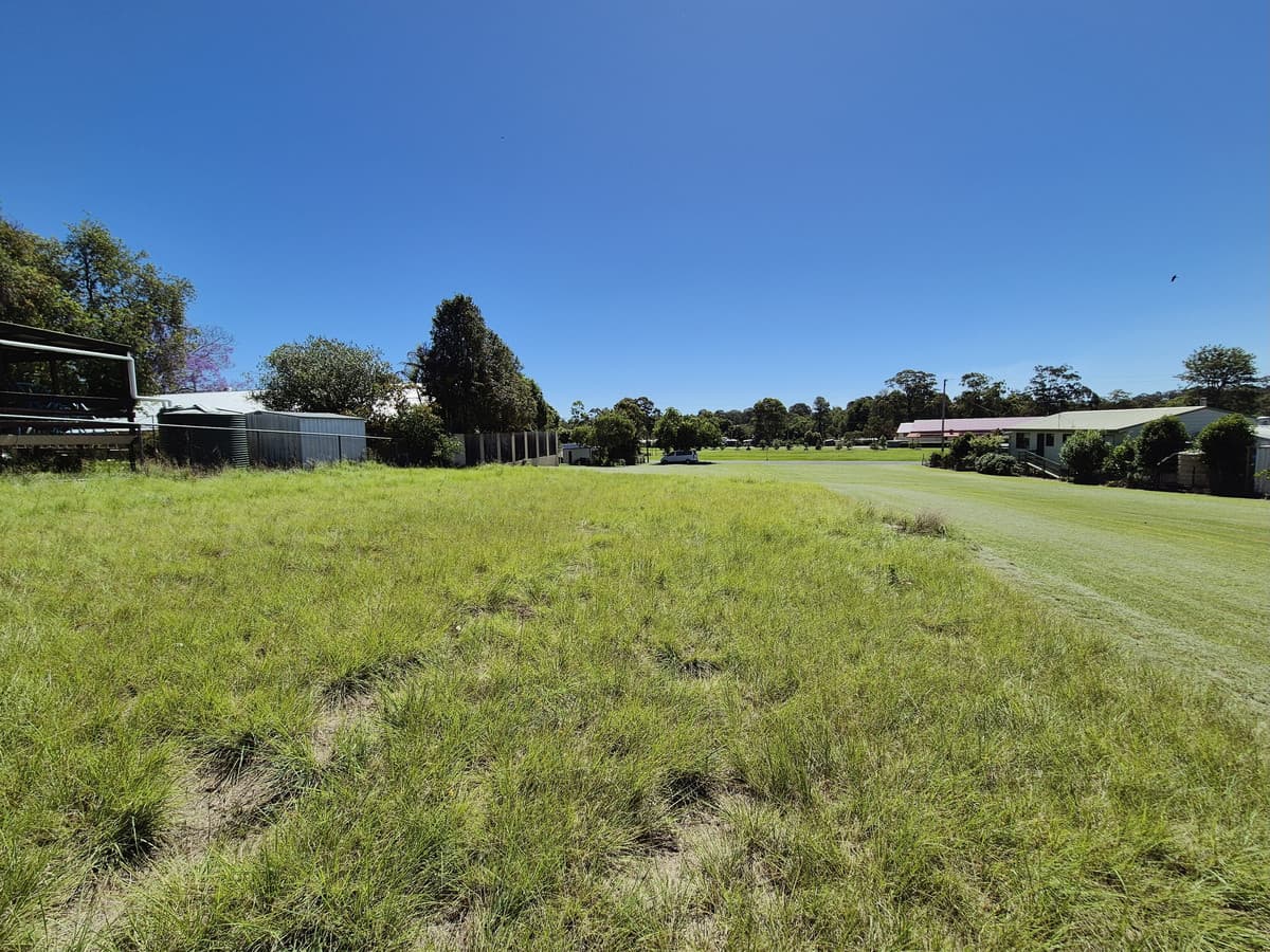 18 Muir Street, BLACKBUTT QLD 4314, Blackbutt - Image 1