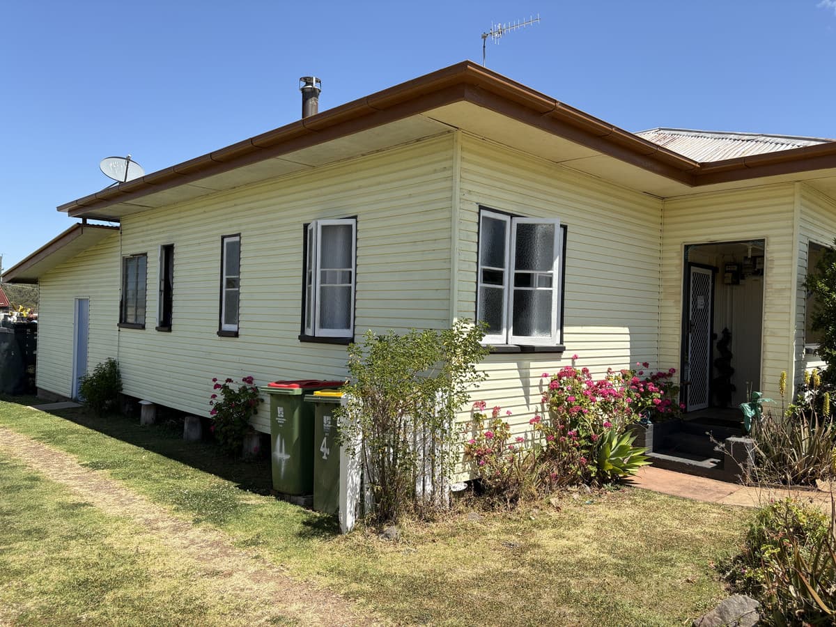4 McDaniell Street, YARRAMAN QLD 4614, Yarraman - Thumbnail 2