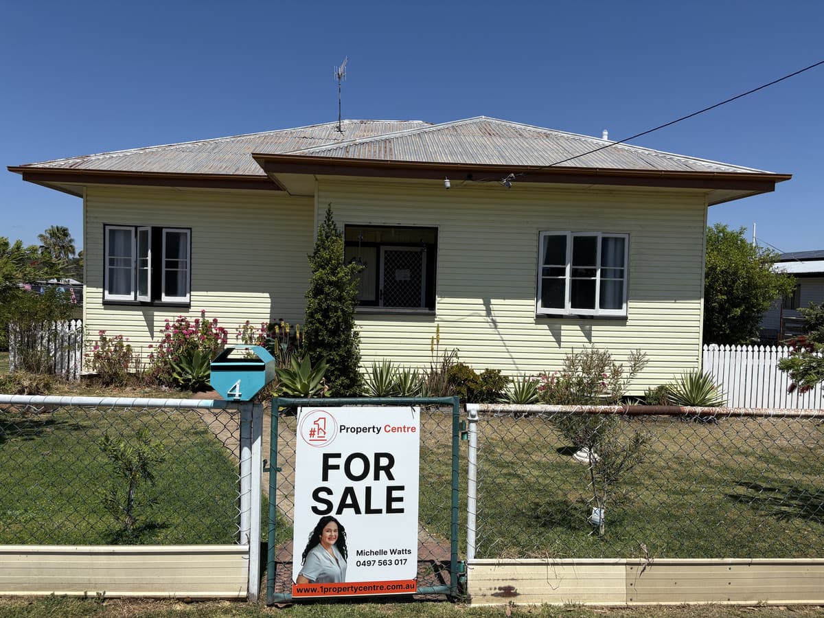 4 McDaniell Street, YARRAMAN QLD 4614, Yarraman - Thumbnail 3