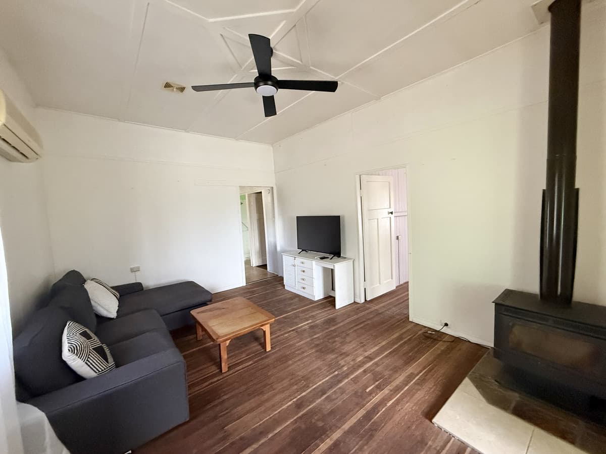 15 Watson Street, Yarraman QLD 4614, Yarraman - Thumbnail 6