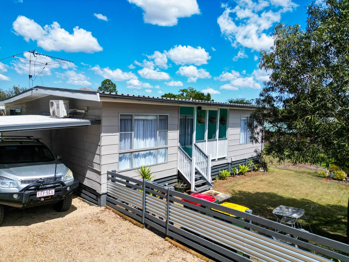 35 Miller Street, BLACKBUTT QLD 4314, Blackbutt - Thumbnail 3