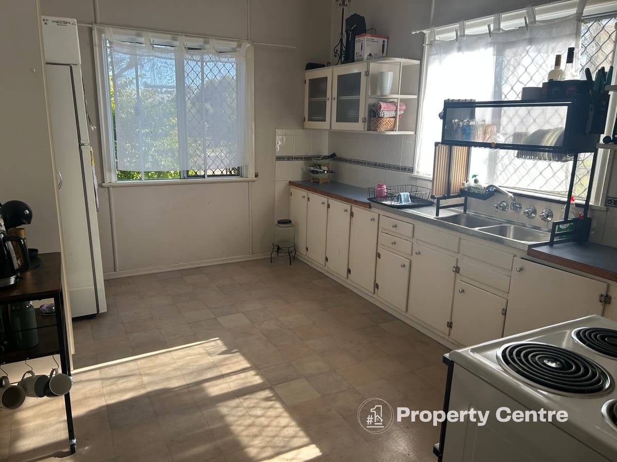 21 Coutts Street, DALBY QLD 4405, Dalby - Thumbnail 5