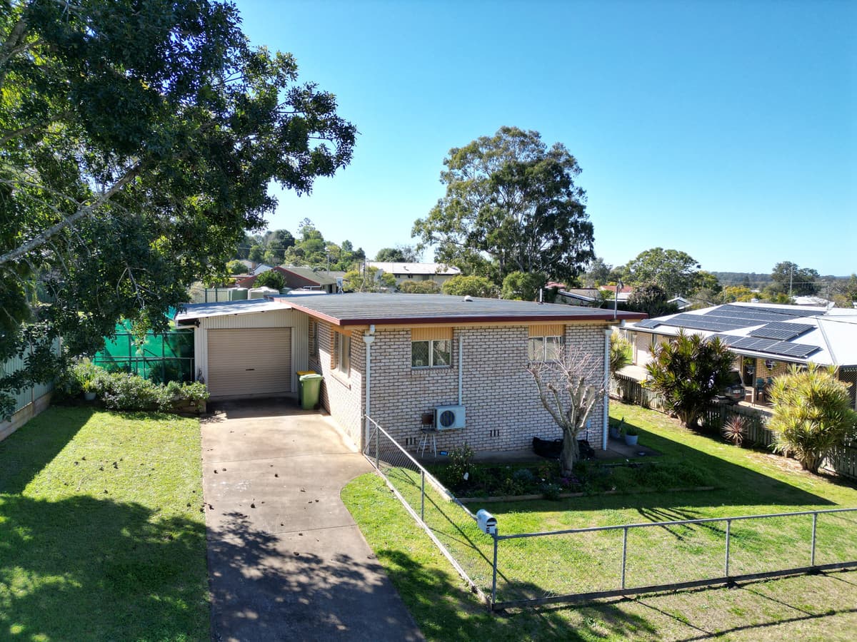6 McDOUGALL, YARRAMAN QLD 4614, Yarraman - Thumbnail 3
