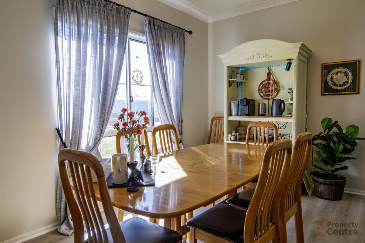 81 Summer Avenue, DALBY QLD 4405, Dalby - Thumbnail 7