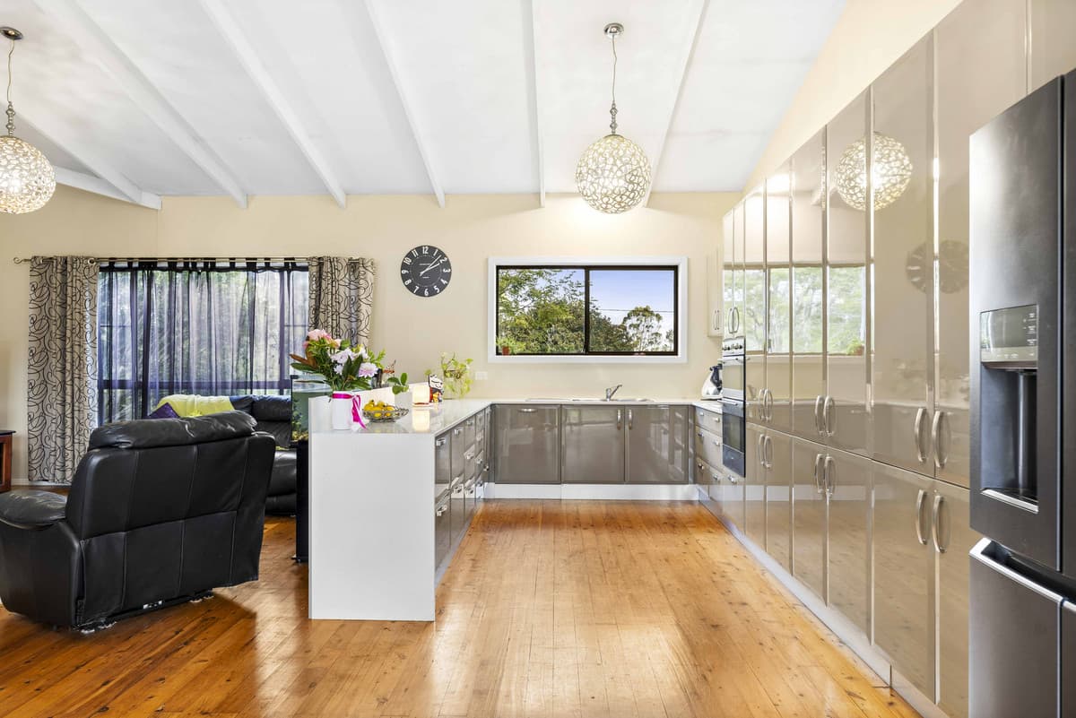 13 Granada Drive, Highfields QLD 4352, Highfields - Thumbnail 5