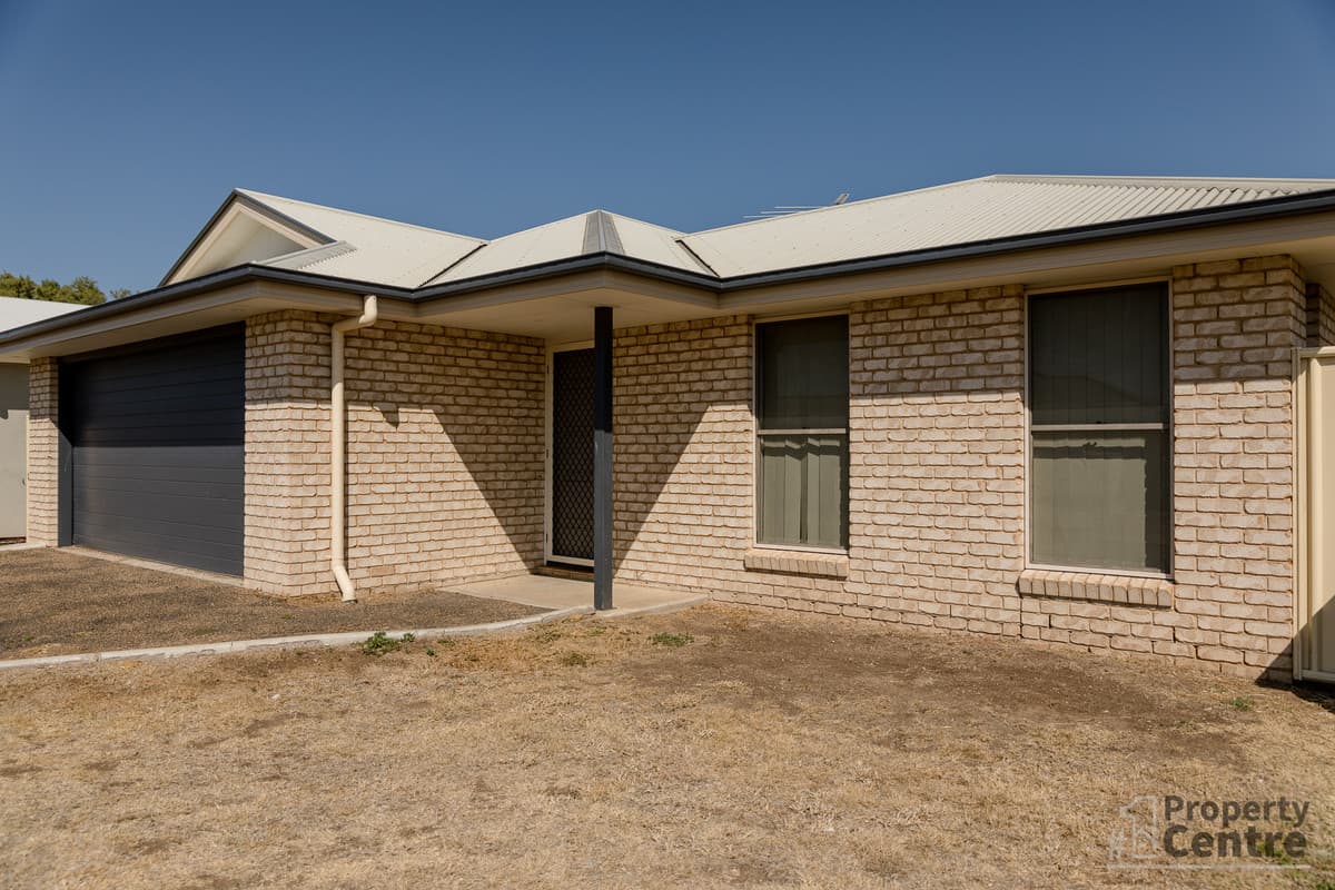 10 Barry Place, DALBY QLD 4405, Dalby - Thumbnail 2