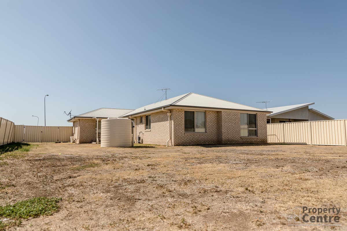 10 Barry Place, DALBY QLD 4405, Dalby - Thumbnail 3