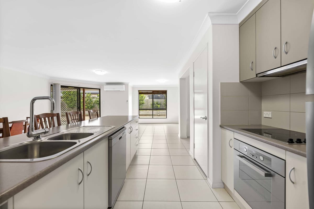 4 Susie Court, Highfields QLD 4352, Highfields - Thumbnail 2