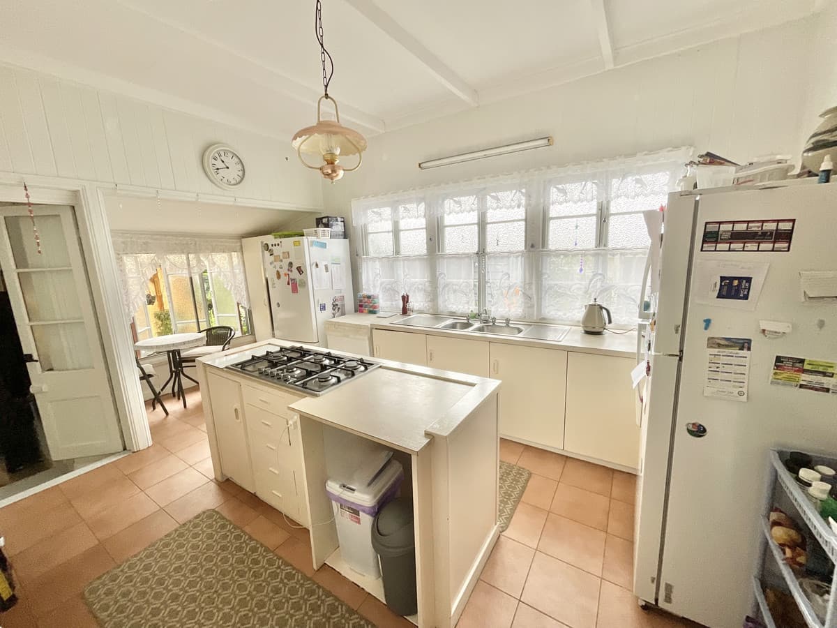 11 Millar Street, YARRAMAN QLD 4614, Yarraman - Thumbnail 5