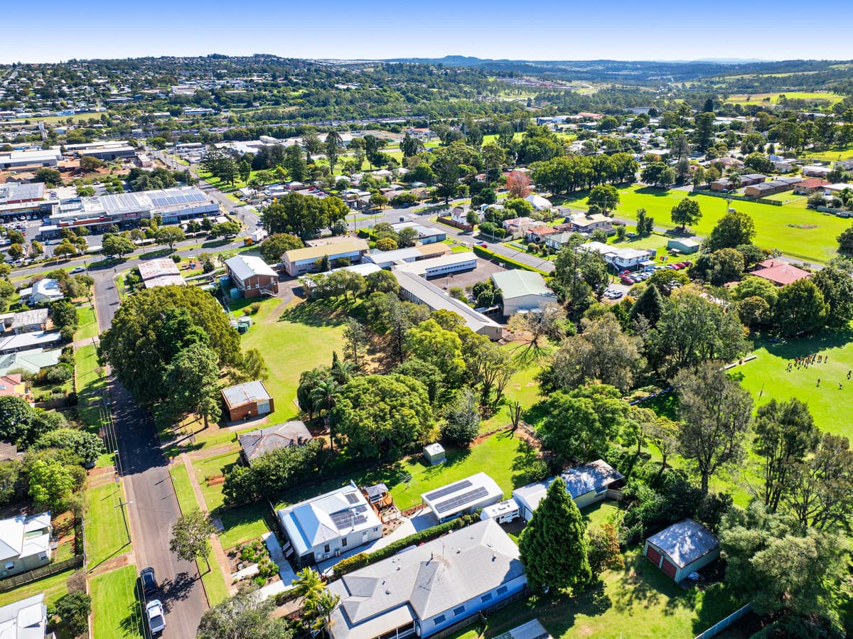 9 Lemnos Street, Harlaxton QLD 4350, Harlaxton - Thumbnail 3