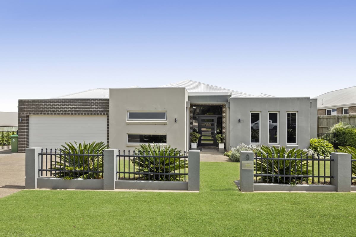 9 Tempest Drive, GLENVALE QLD 4350, Glenvale - Image 1