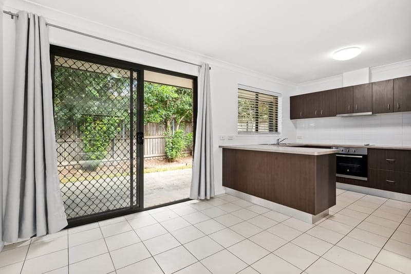 19a Waterford Road, Gailes - Thumbnail 3