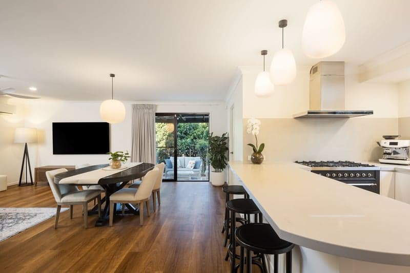 13 Summerfield Place, Kenmore - Thumbnail 3