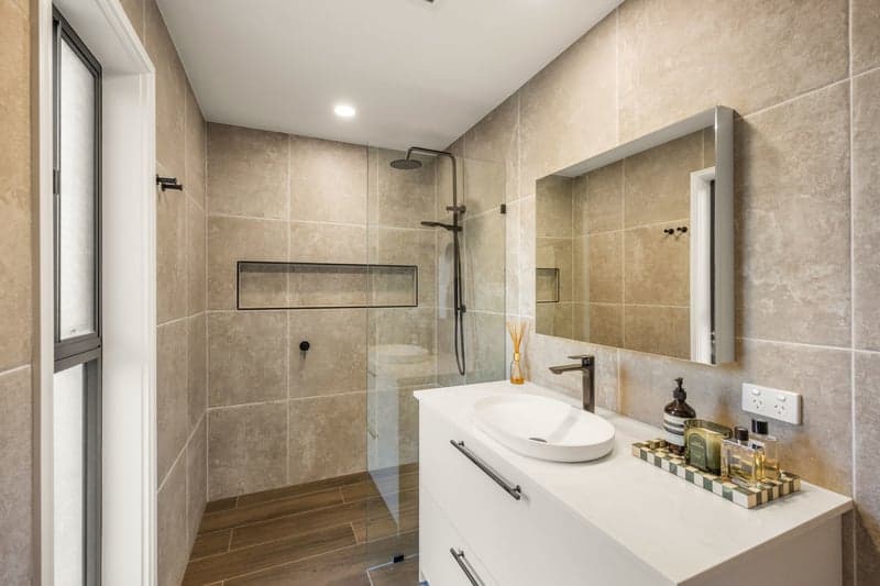 13 Summerfield Place, Kenmore - Thumbnail 8