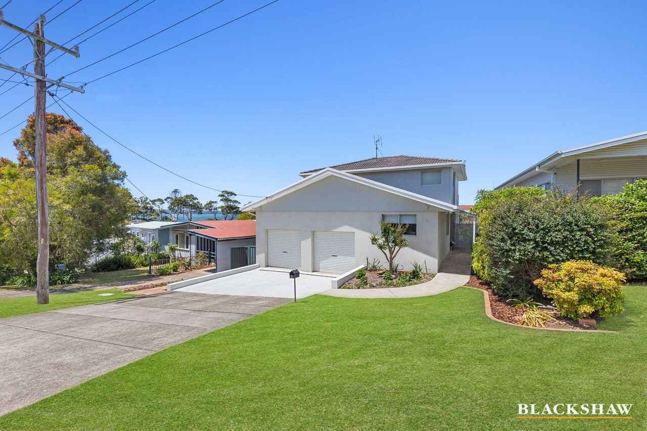9 Calton Road, Batehaven, Batehaven - Image 1