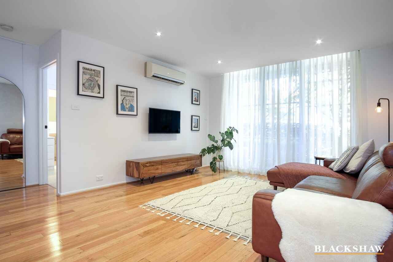 2/42 Henty Street, Braddon, Braddon - Image 1