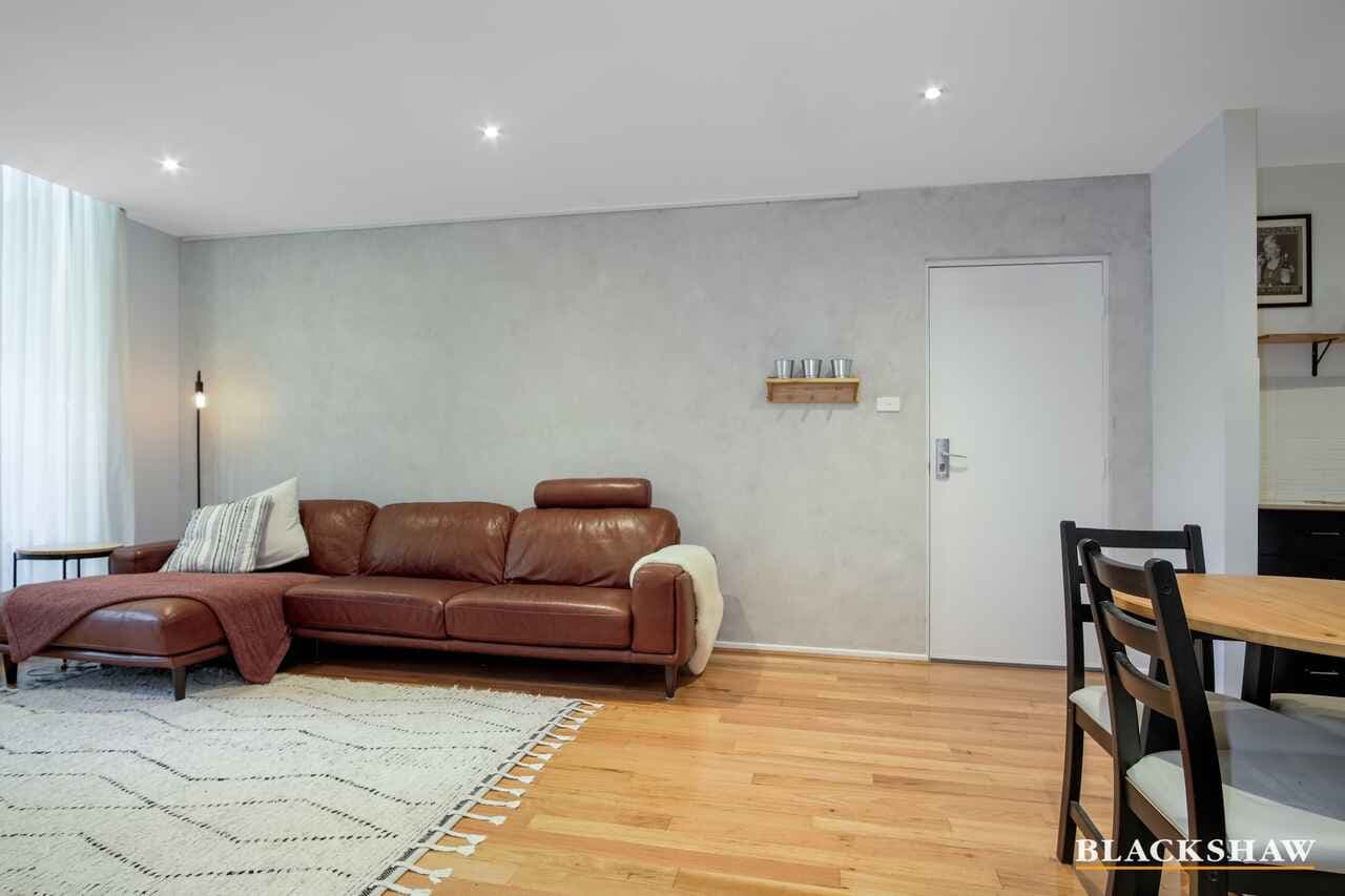2/42 Henty Street, Braddon, Braddon - Thumbnail 3