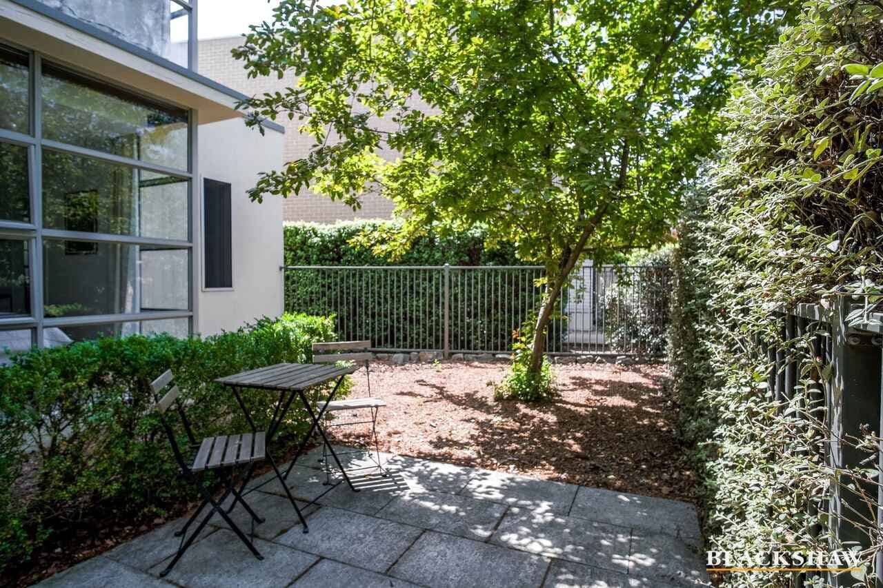 2/42 Henty Street, Braddon, Braddon - Thumbnail 6