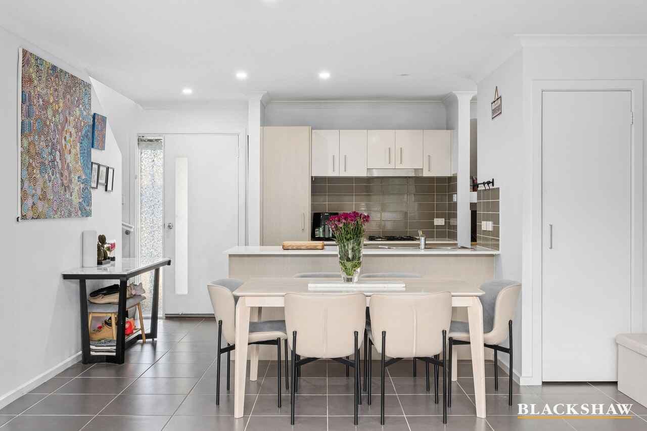 6/4 Annie Douglas Street, Casey, Casey - Thumbnail 2