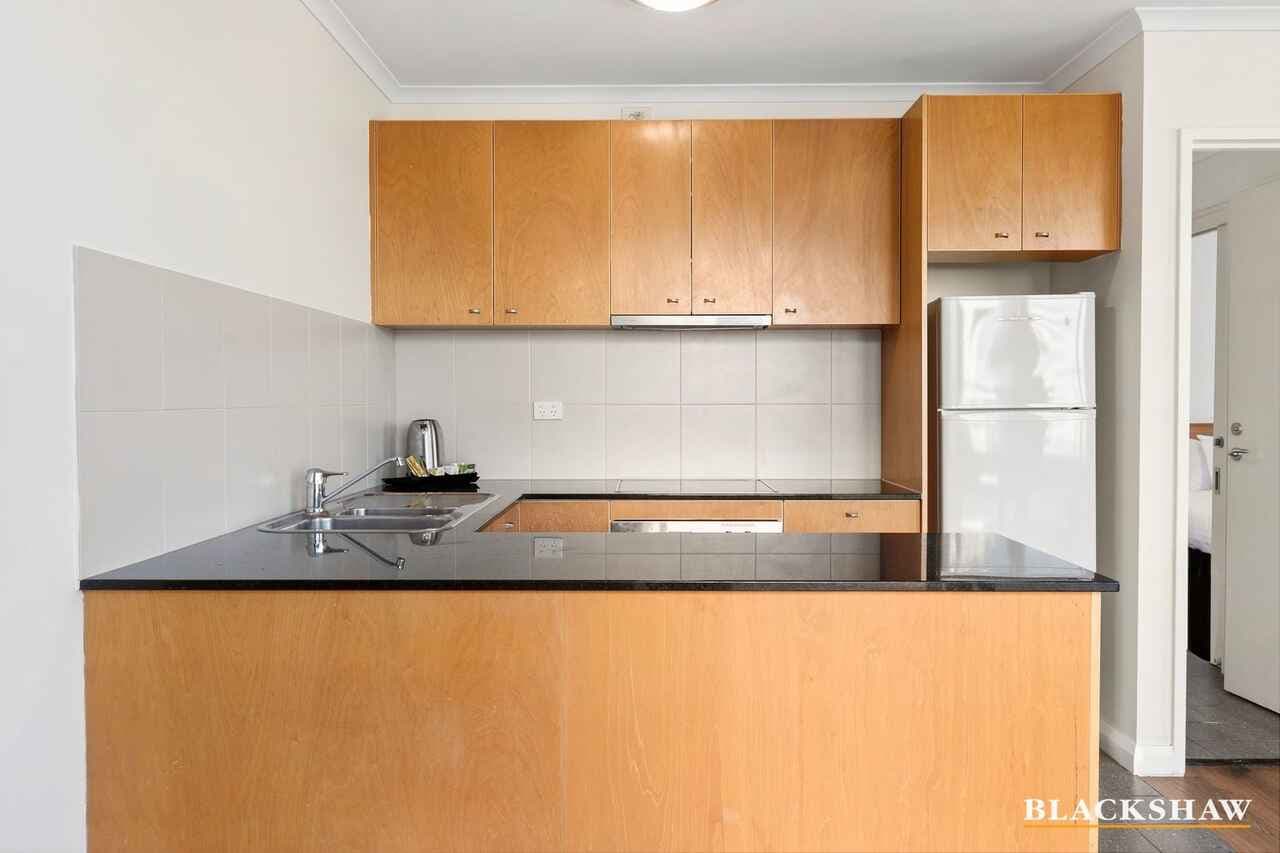 801/2 Akuna Street, City, City - Thumbnail 4