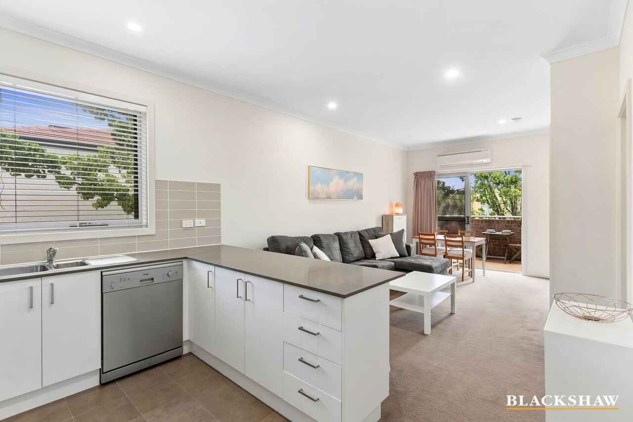 8/21 Majura Avenue, Dickson, Dickson - Image 1