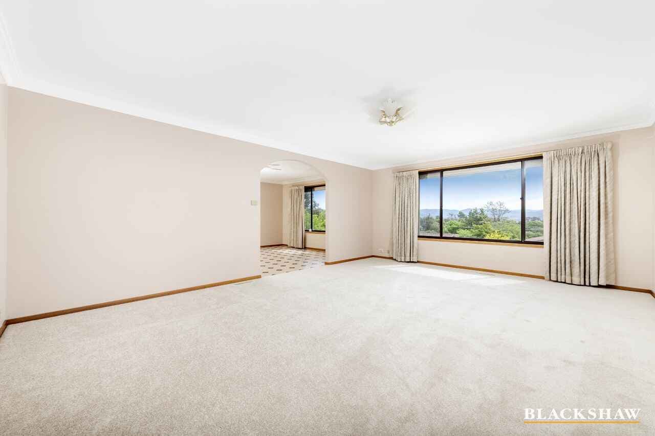 6 Willoughby Crescent, Gilmore, Gilmore - Thumbnail 2
