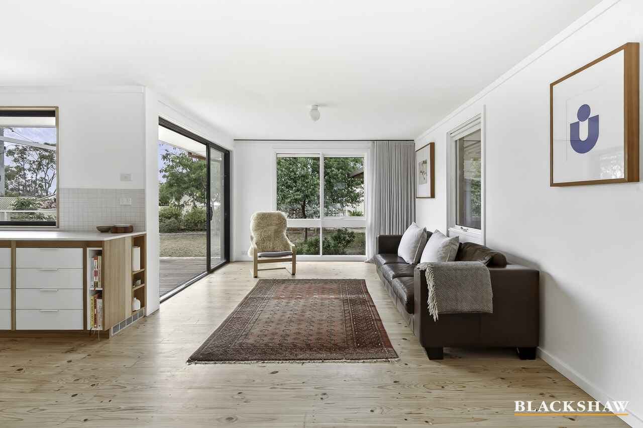 17 McCabe Crescent, Holt, Holt - Thumbnail 5