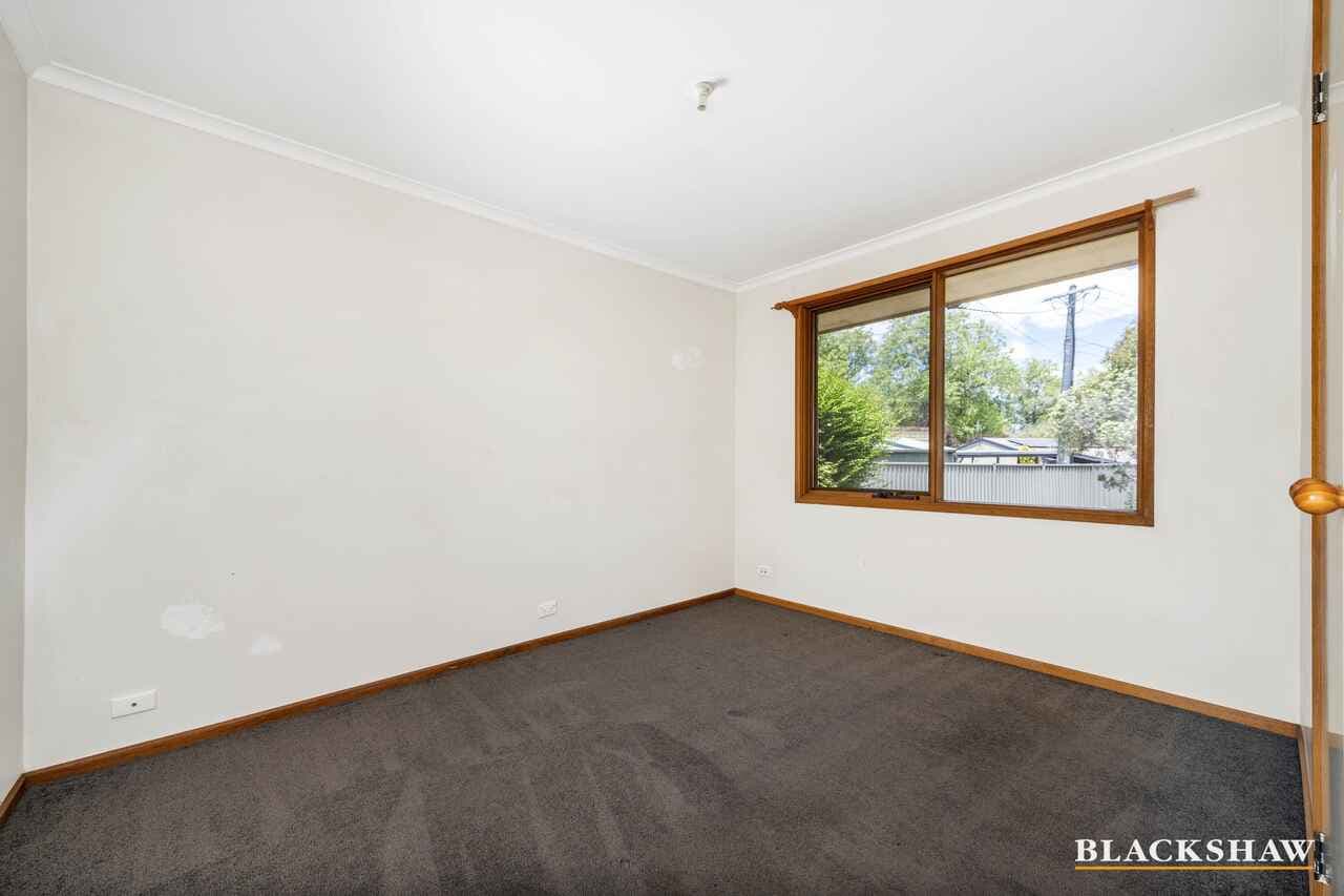 2 Hazel Smith Crescent, Oxley, Oxley - Thumbnail 4
