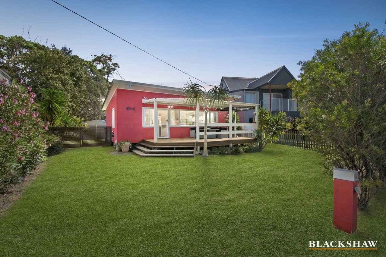 7 Coronation Drive, Broulee, Broulee - Image 1