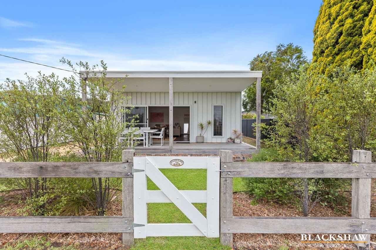 14 Deakin Parade, Tomakin, Tomakin - Image 1