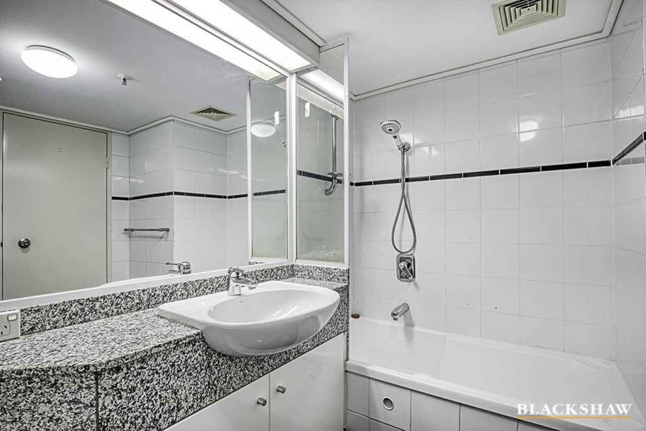 1802/2 Marcus Clarke Street, City, City - Thumbnail 7