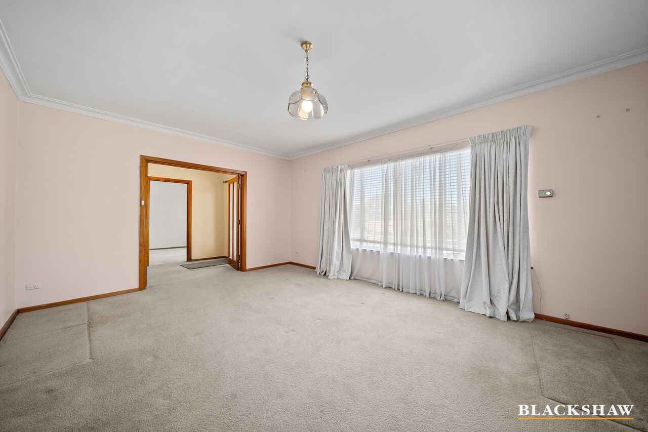 10 Ingleside Road, Karabar, Karabar - Thumbnail 4