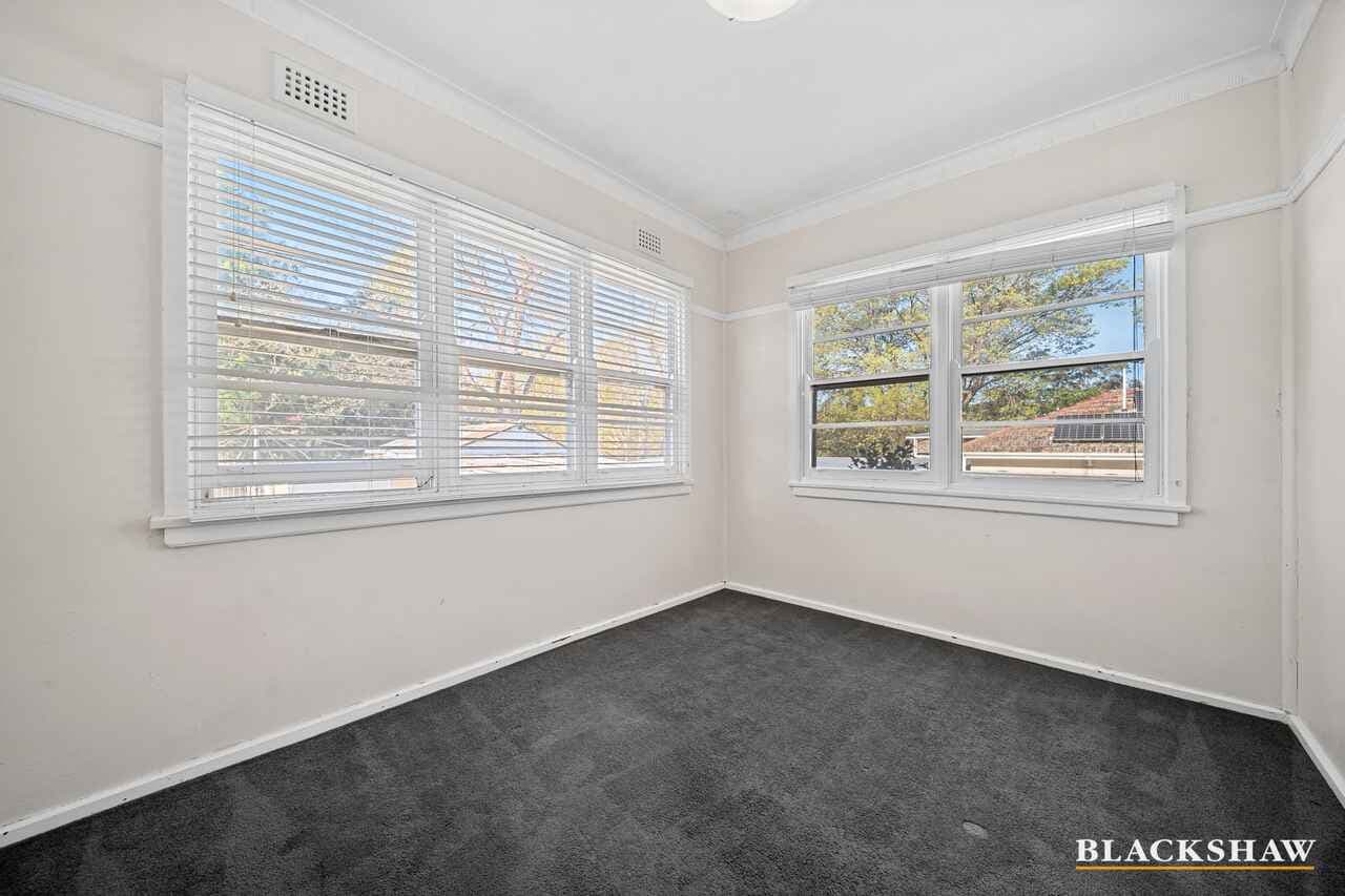 30 Hirst Avenue, Queanbeyan, Queanbeyan - Thumbnail 8