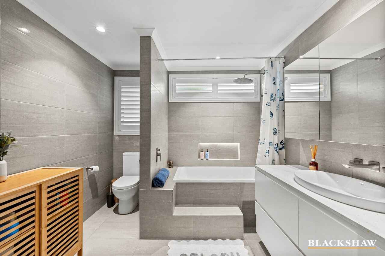134 Kingsford Smith Drive, Melba, Melba - Thumbnail 8