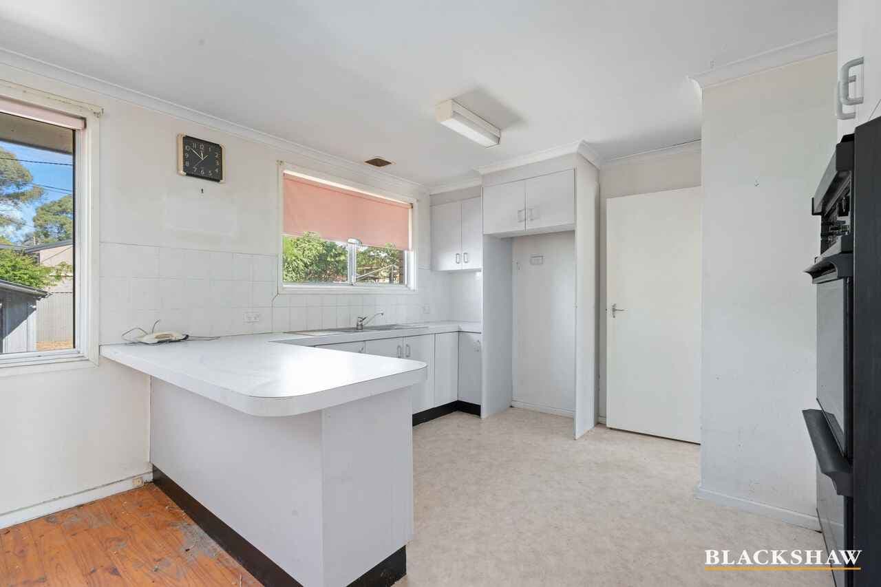 21 Kalgoorlie Crescent, Fisher, Fisher - Thumbnail 6
