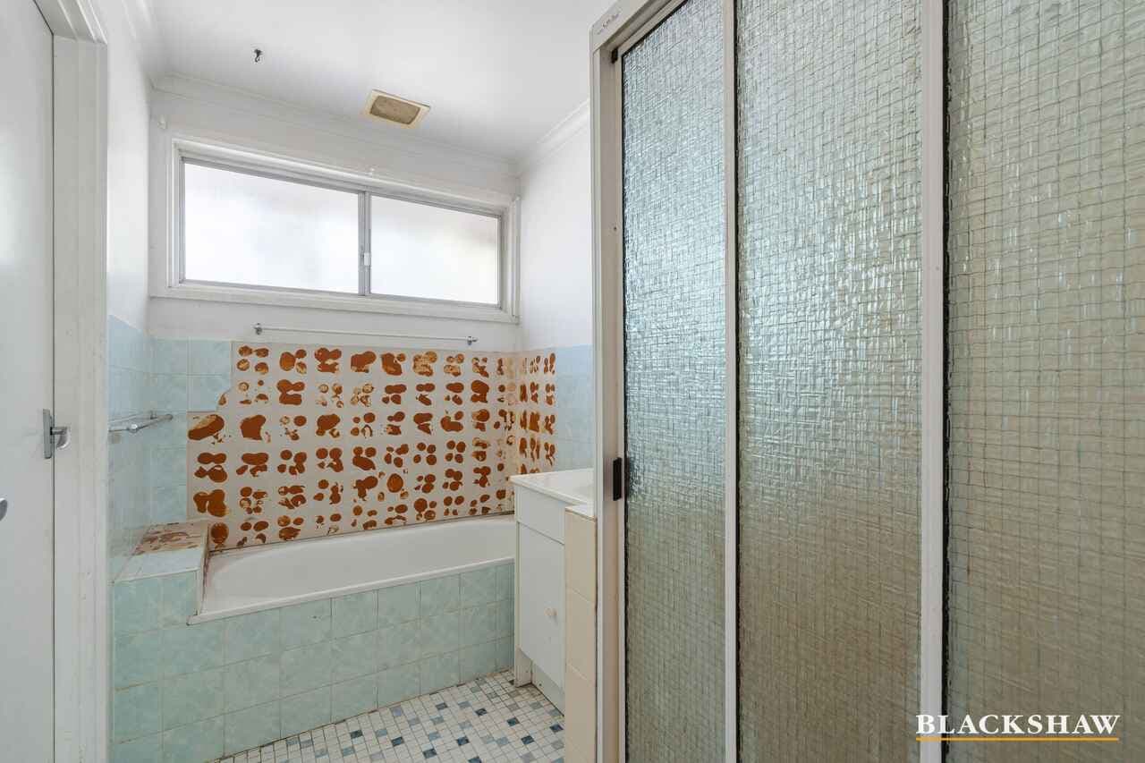 21 Kalgoorlie Crescent, Fisher, Fisher - Thumbnail 8