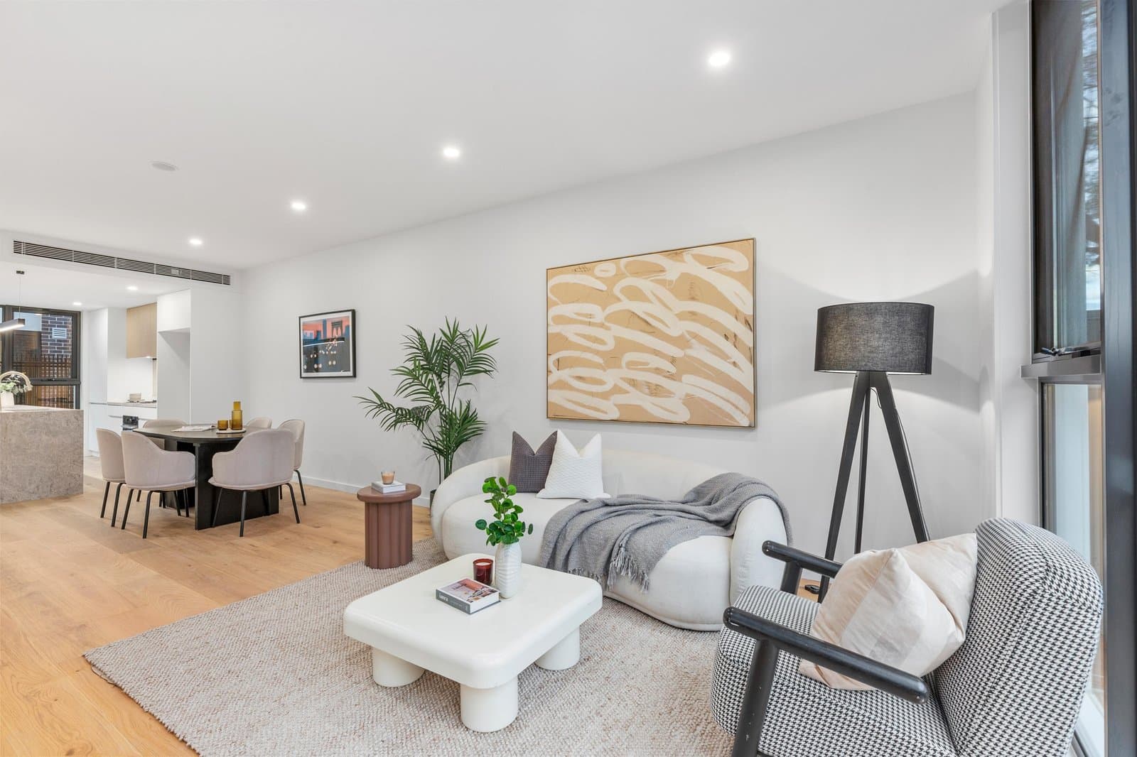 6/17-19 Whitehorse Road, Blackburn, Blackburn - Thumbnail 4