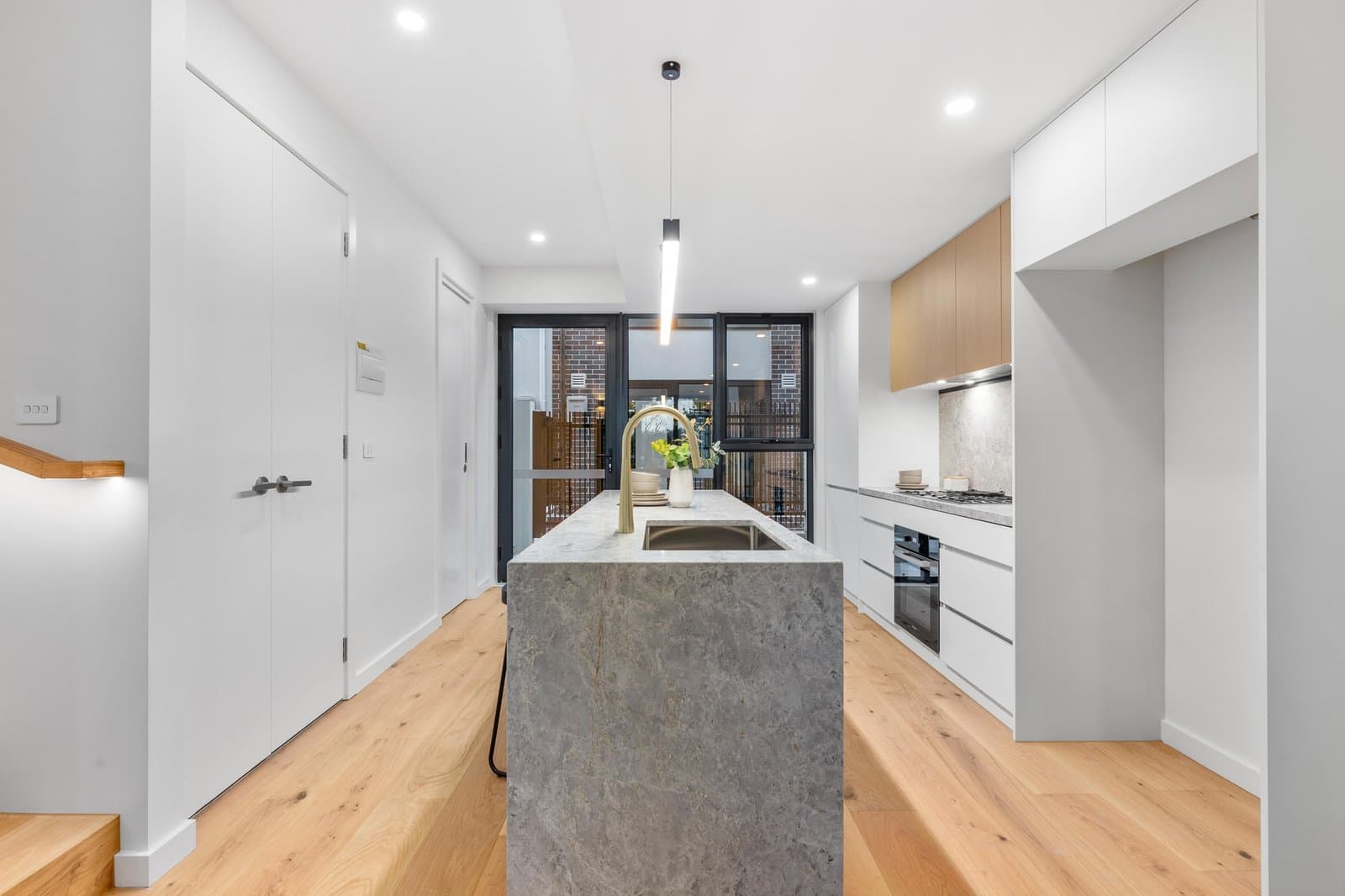 6/17-19 Whitehorse Road, Blackburn, Blackburn - Thumbnail 8