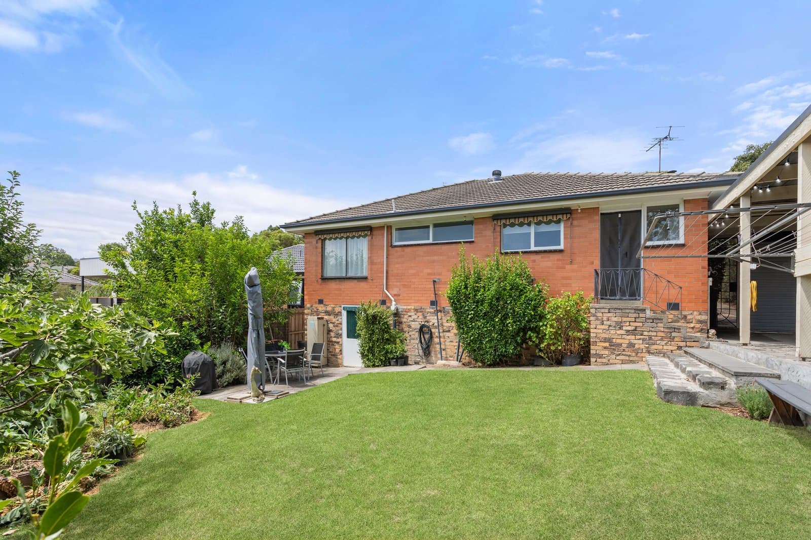 11 Sunhill Avenue, Burwood, Burwood - Thumbnail 2