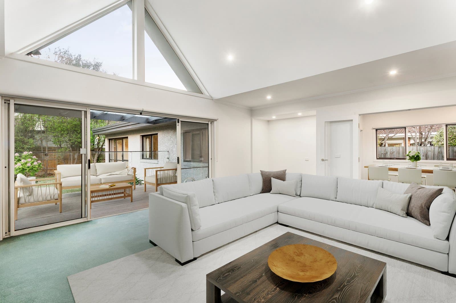 912 Burke Road, Deepdene, Deepdene - Thumbnail 4