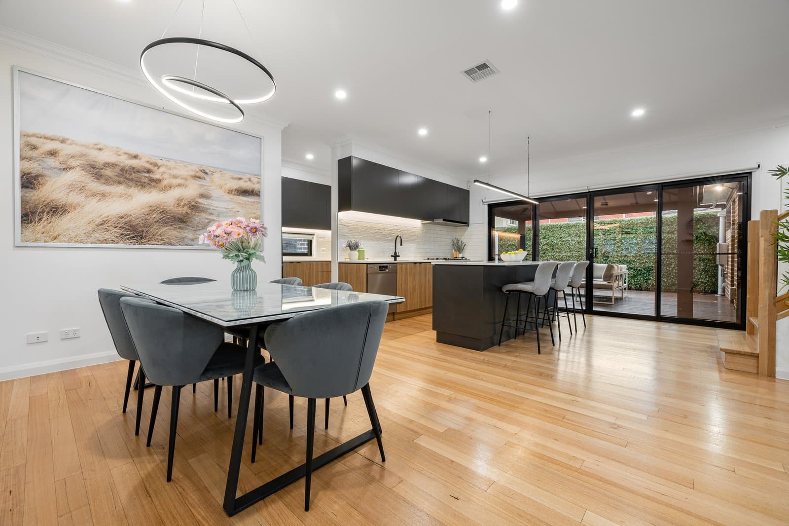 1/15 Windsor Avenue, Mount Waverley, Mount Waverley - Thumbnail 4