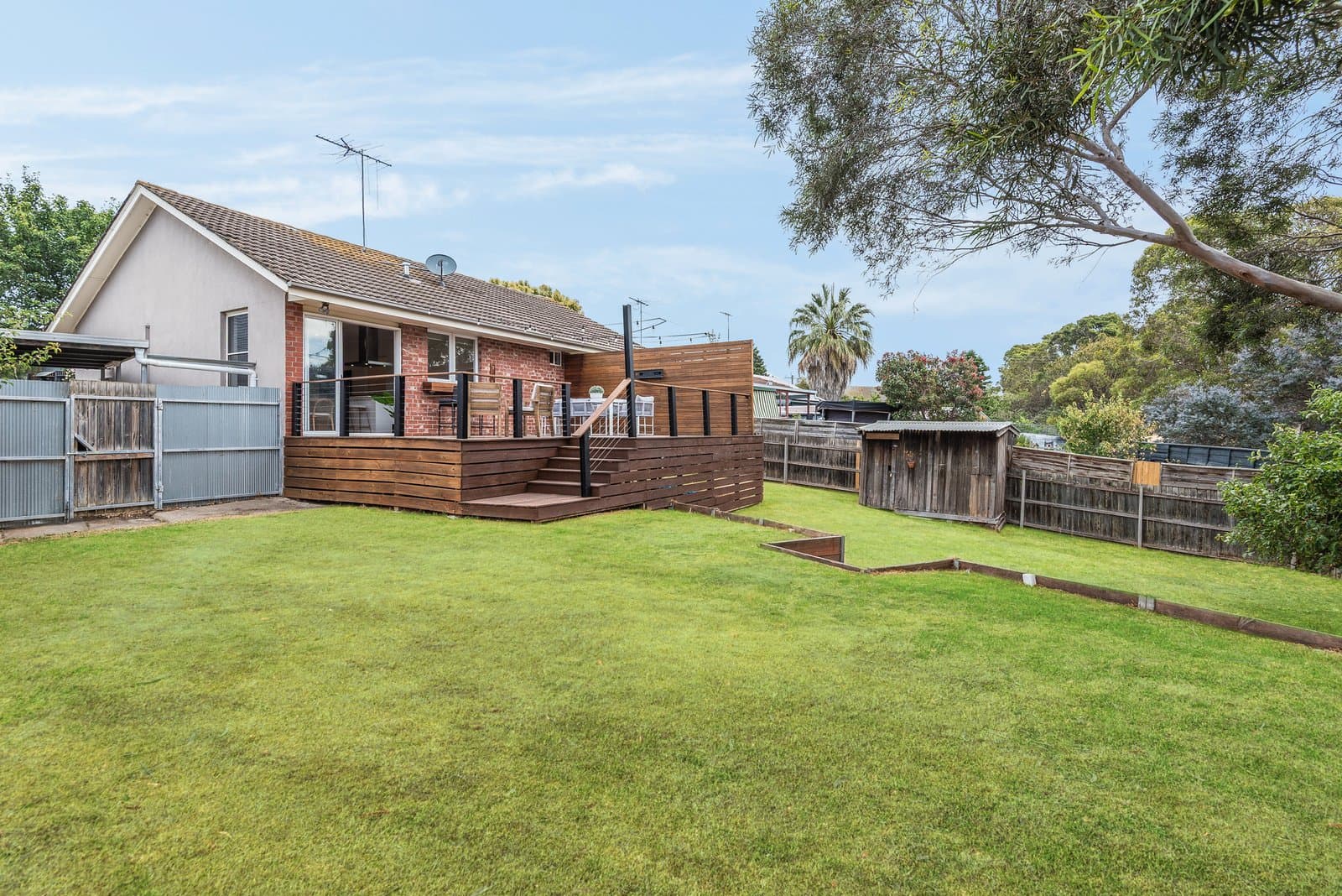 30 Coxon Parade, North Geelong, North Geelong - Thumbnail 2